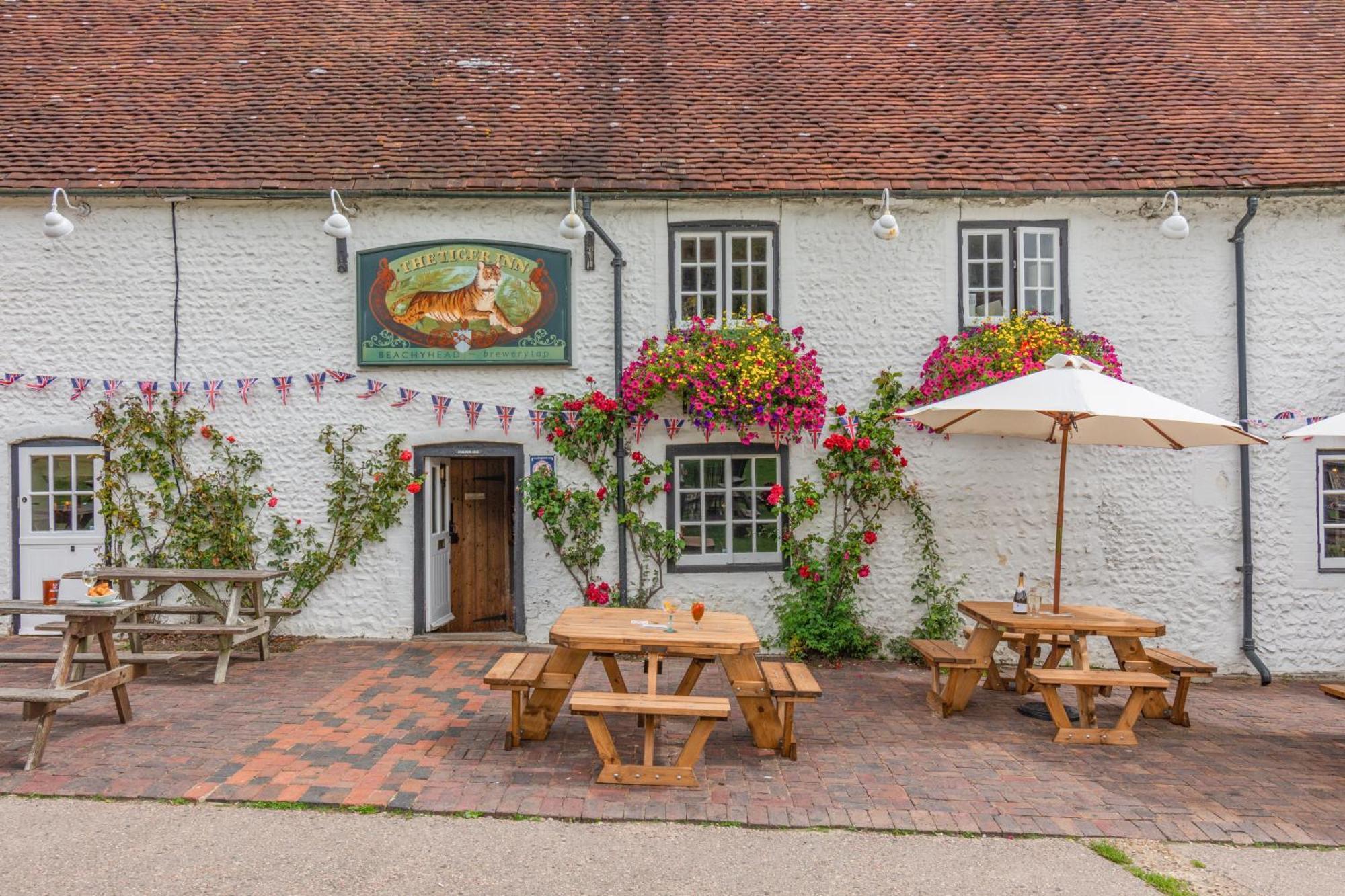 Tiger Inn _ Minnie AEGON International Exteriér fotografie